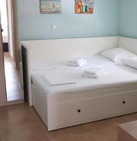 τhe Diamond Néa Péramos