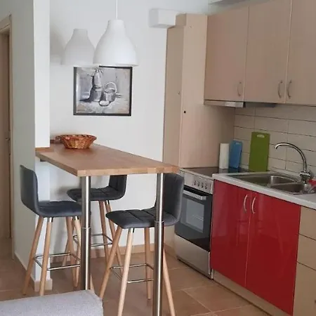 τhe Diamond Apartament Néa Péramos