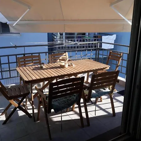 τhe Diamond Néa Péramos