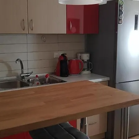 τhe Diamond Néa Péramos