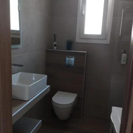Apartment τhe Diamond Nea Peramos (Macedonia)